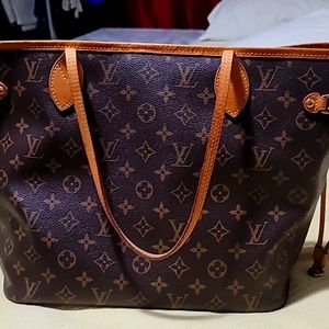 Louis Vuitton Monogram Canvas